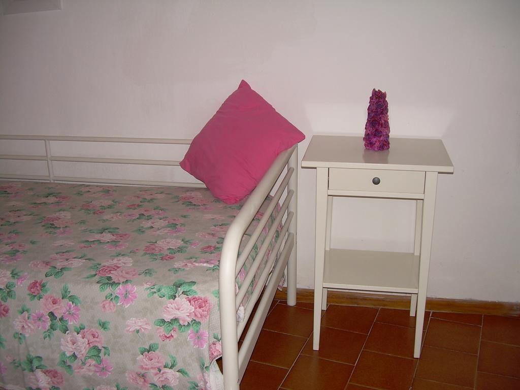 Casa Mary Apartment Brenzone sul Garda Room photo